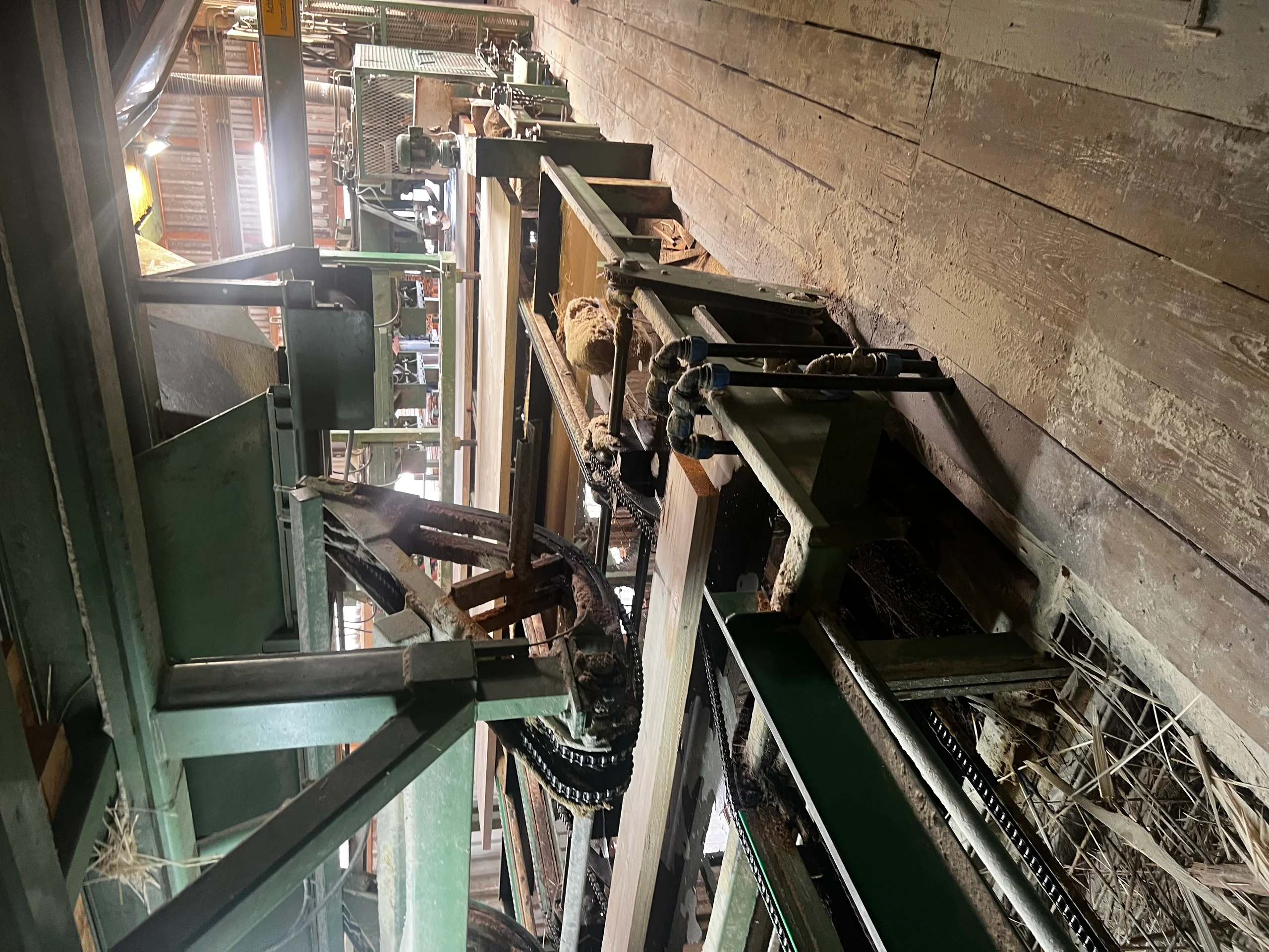 Lumber sorting line - Image 13