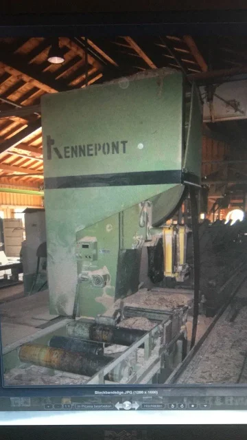 Bandsaw for heavy timber